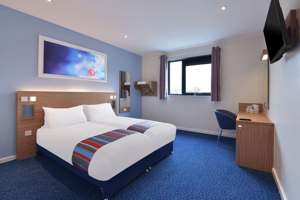 Travelodge Cheltenham Quarto foto